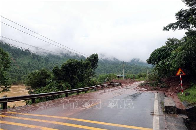 Huế: Cầu Km396+050 đường Hồ Chí Minh nhánh Tây hư hỏng nặng