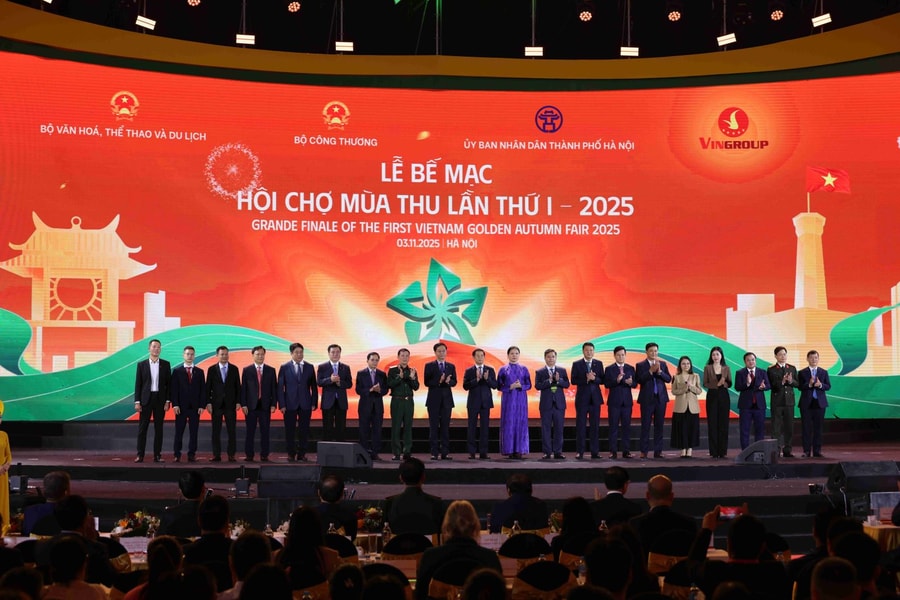 Hội chợ Mùa Thu lần thứ nhất - 2025: Đón hơn 1 triệu khách, 5.000 tỷ đồng giao dịch