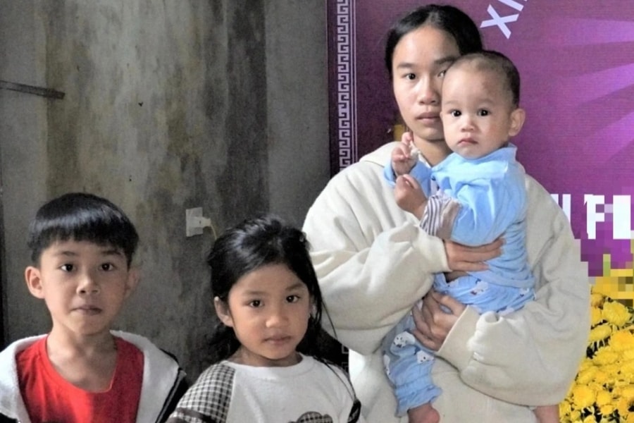 Bố mất vì tai nạn, mẹ trầm cảm, nữ sinh và 4 em thơ sống lay lắt