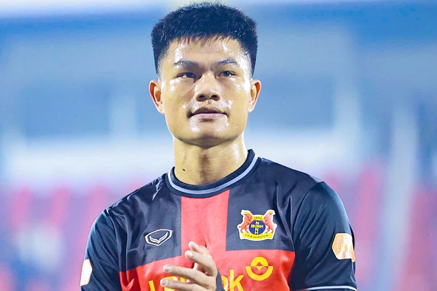 Cận cảnh tuyển thủ Việt Nam ghi bàn giúp đội bóng bất bại nối dài kỷ lục