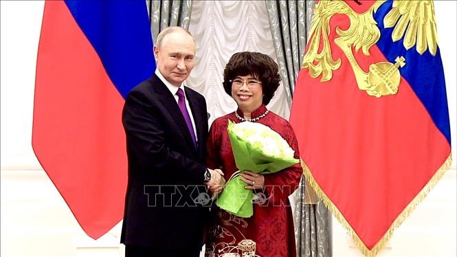 Nga trao tặng Huân chương Hữu nghị cho Anh hùng Lao động Thái Hương