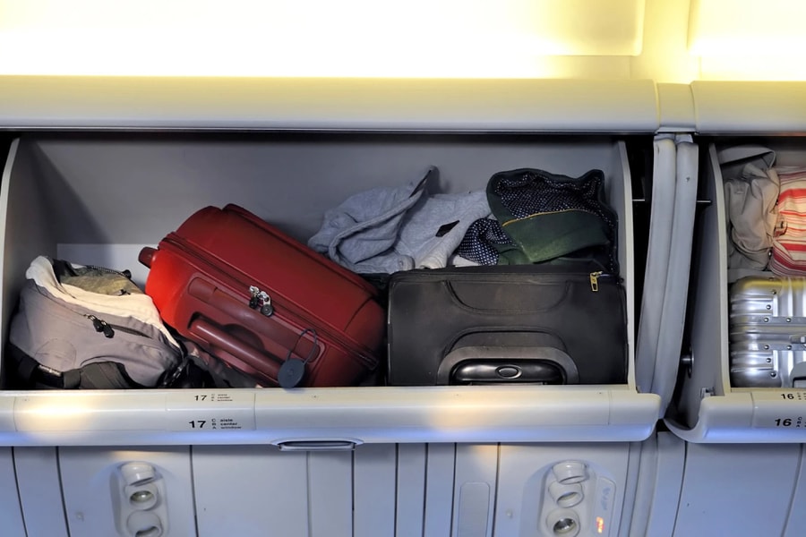 Hành lý xách tay thành 'mỏ vàng' của các hãng hàng không