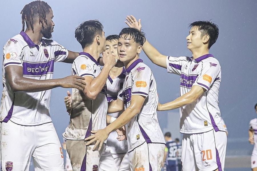 CLB TP HCM lần đầu thắng trên sân nhà ở V-League