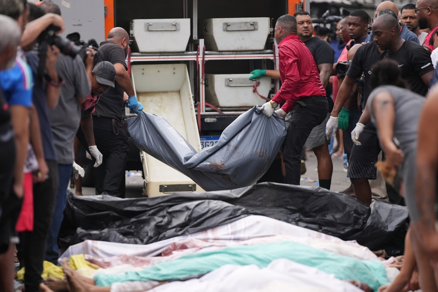 Tổng thống Brazil yêu cầu điều tra 'vụ thảm sát' trong khu ổ chuột