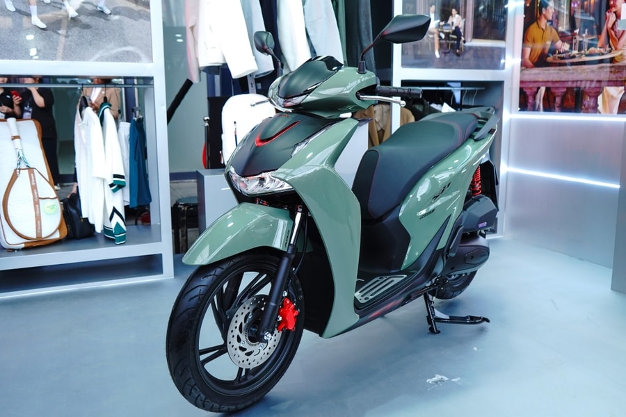 Honda SH 2025 bản nâng cấp giá từ 76,5 triệu đồng