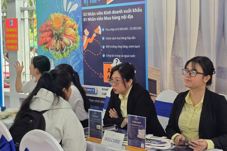 Chuyển đổi số nhân sự: 'Nút thắt' không nằm ở phần mềm