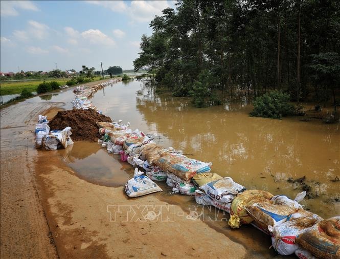 Bắc Ninh công bố tình huống khẩn cấp về nhiều sự cố đê điều