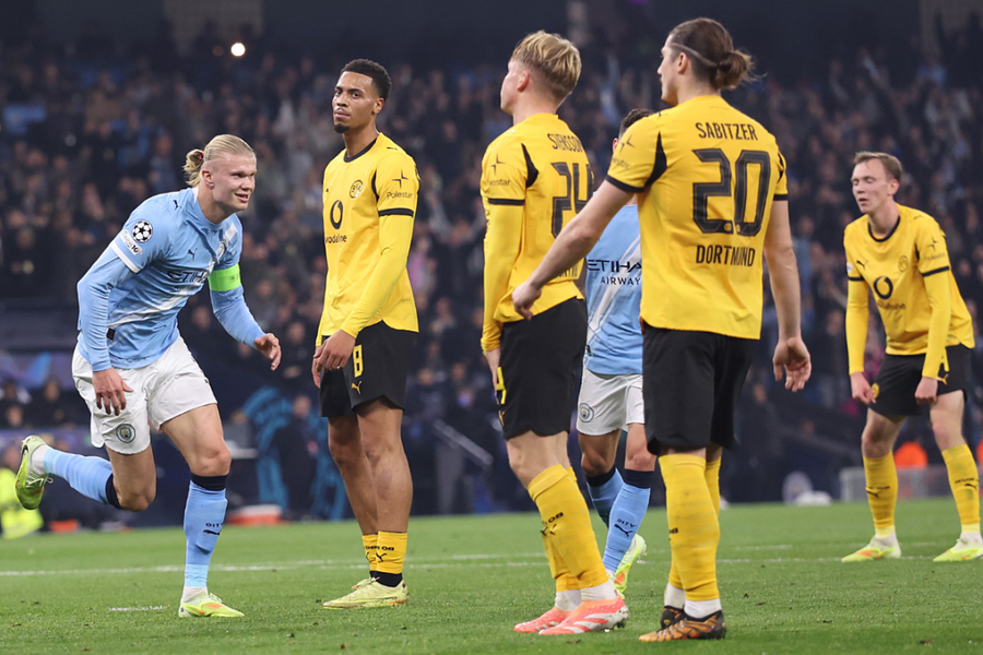 Haaland gieo sầu cho Dortmund