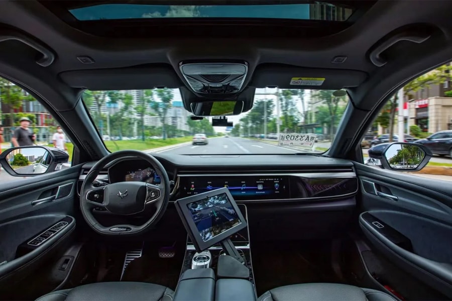 Robotaxi Trung Quốc chạy gần 36.000 chuyến mỗi ngày