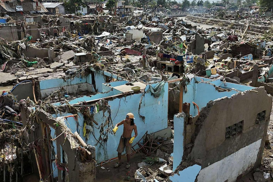 Những người Philippines trắng tay vì sức hủy diệt của bão Kalmaegi