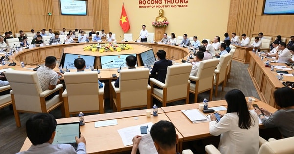 Bộ Công Thương không bỏ Quỹ Bình ổn giá xăng dầu