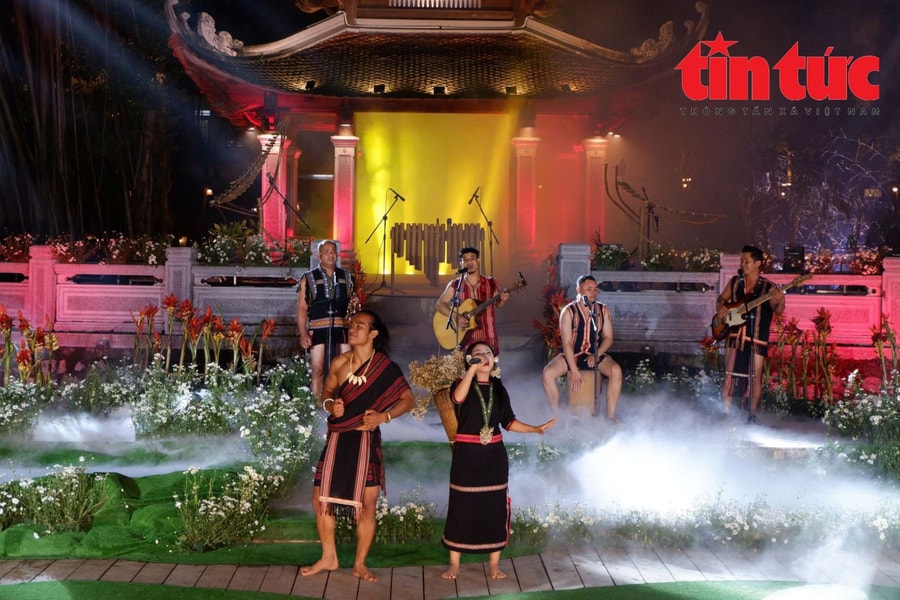 Khám phá vẻ đẹp đại ngàn qua những sản phẩm văn hóa dân tộc độc đáo