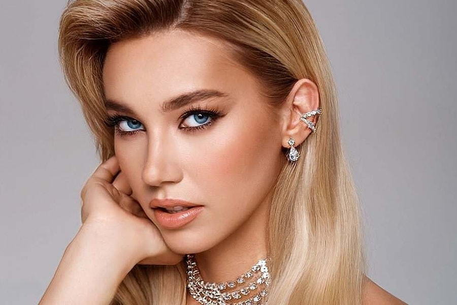 Phong cách gợi cảm của Hoa hậu Trái Đất 2025