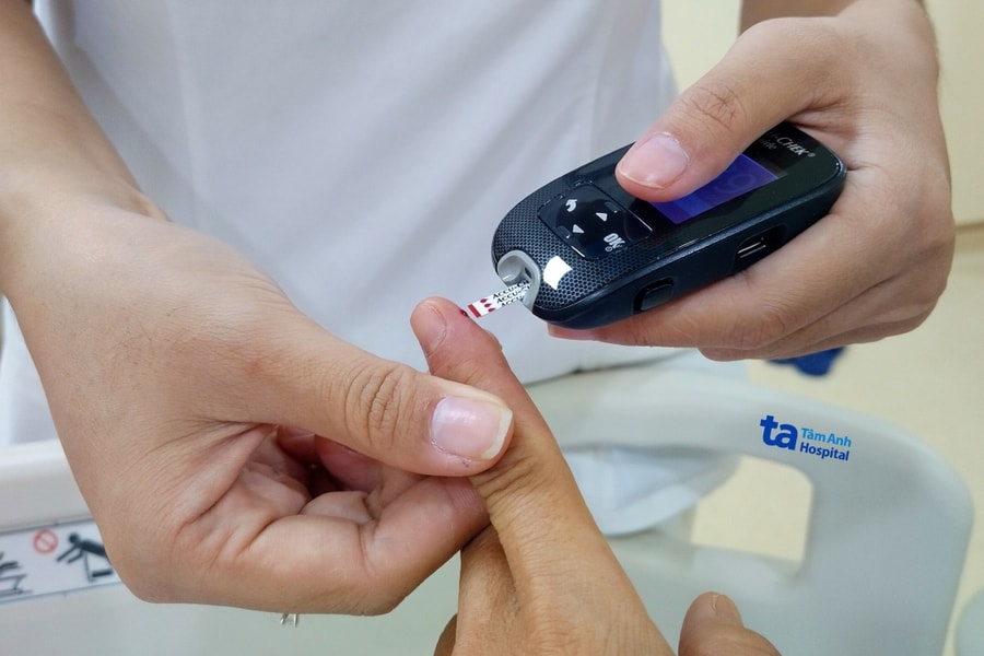 Kiểm tra dấu hiệu tăng đường huyết