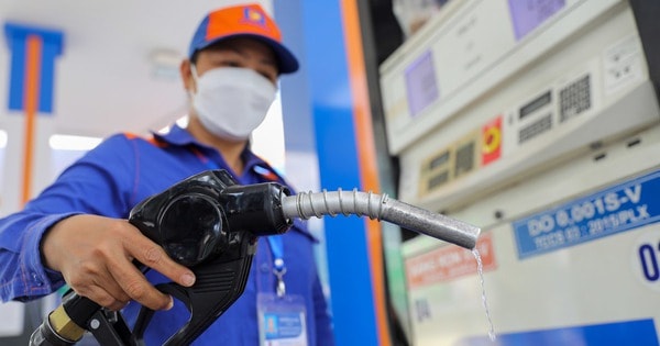 Thị trường chứng khoán kiểm tra vùng hỗ trợ 1.640, thí điểm thị trường tài sản mã hóa