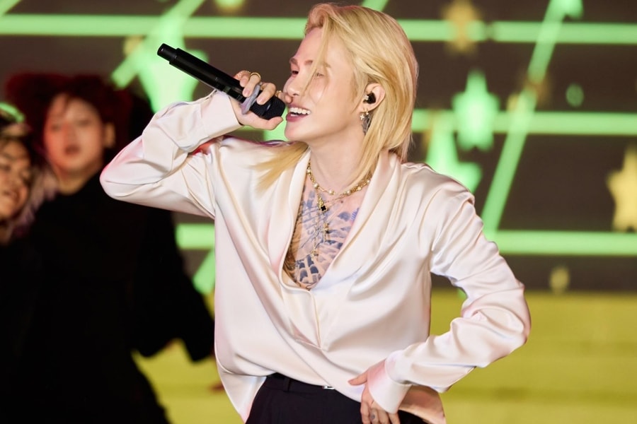 Jack trước khi bị cấm diễn 9 tháng