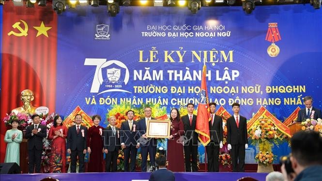 Lễ kỷ niệm 70 năm thành lập Trường Đại học Ngoại ngữ - Đại học Quốc gia Hà Nội