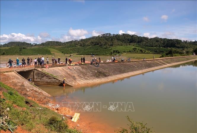 Cử đoàn chuyên gia hỗ trợ xử lý sự cố hồ Cay An, Lâm Đồng