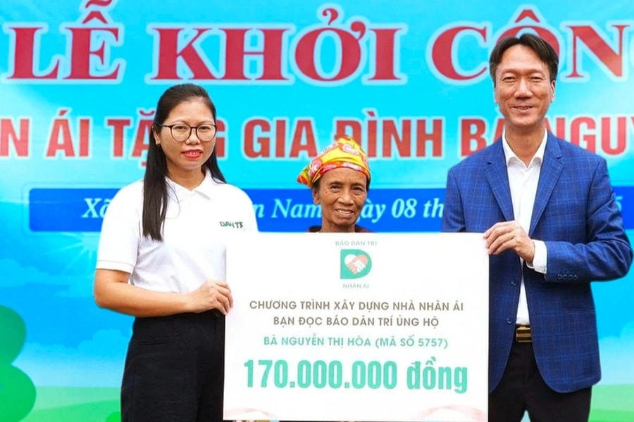 Khởi công công trình nhân ái tặng người phụ nữ mơ nền nhà cao chống lụt