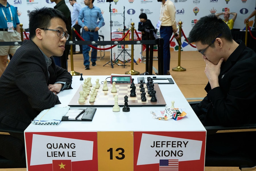 Quang Liêm chạm kỷ lục cá nhân ở World Cup cờ vua
