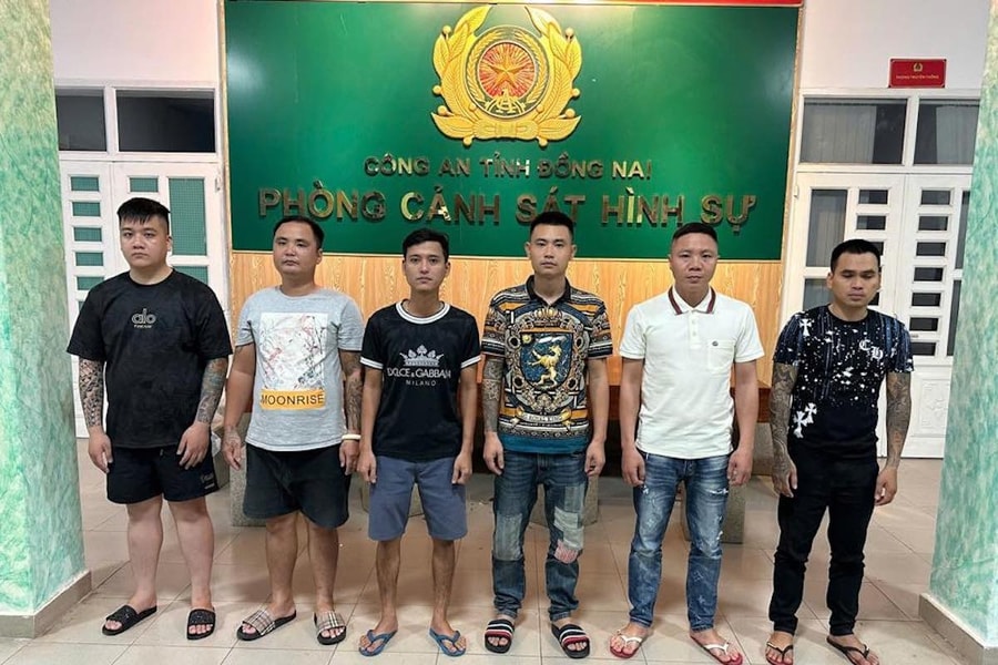 Cảnh sát đột kích bắt nhóm giang hồ cho vay nặng lãi