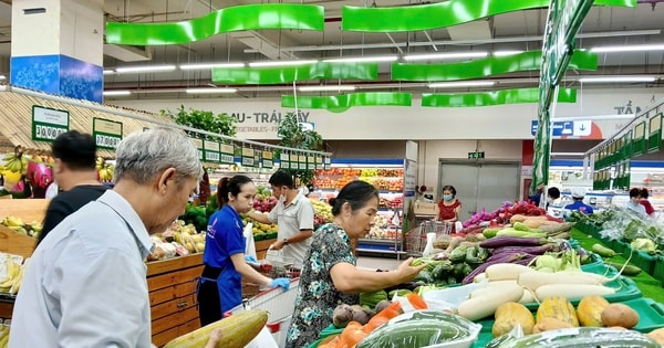 Rau xanh tại Đà Nẵng khan hiếm, giá tăng gấp 2–3 lần