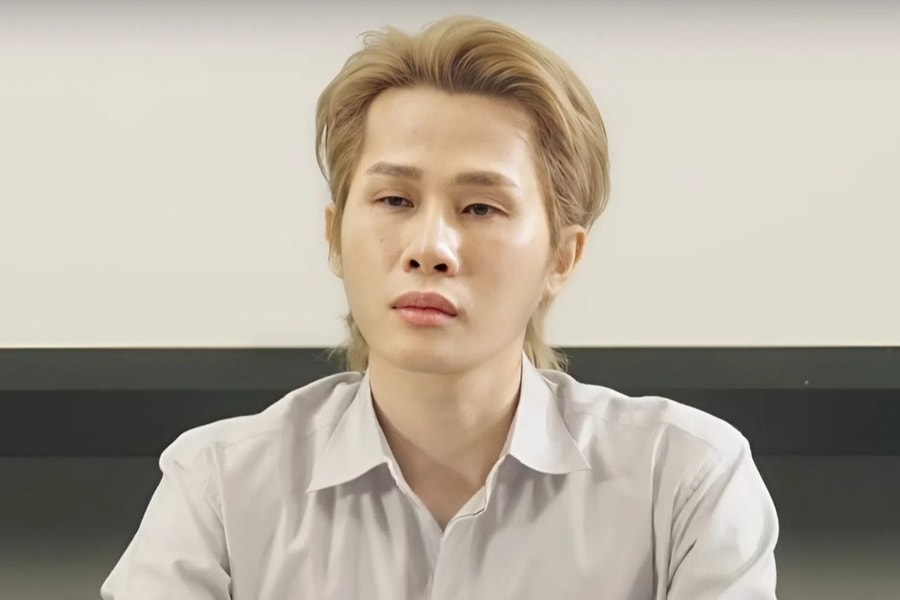 Jack bị cấm diễn 9 tháng - bài học cho ca sĩ Việt