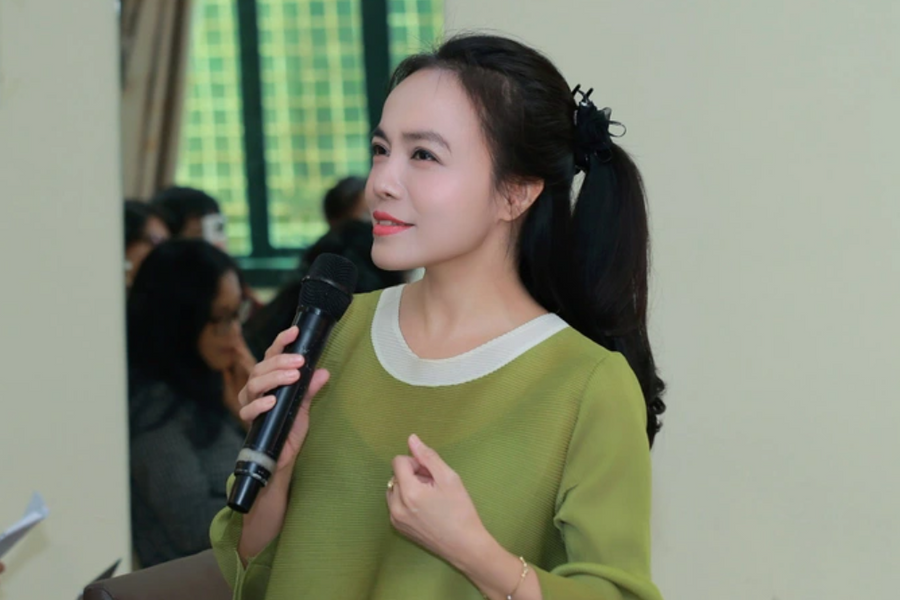 Ca sĩ Lan Anh kể kỷ niệm NSND Trung Kiên cho tiền lúc nghèo, coi như con gái