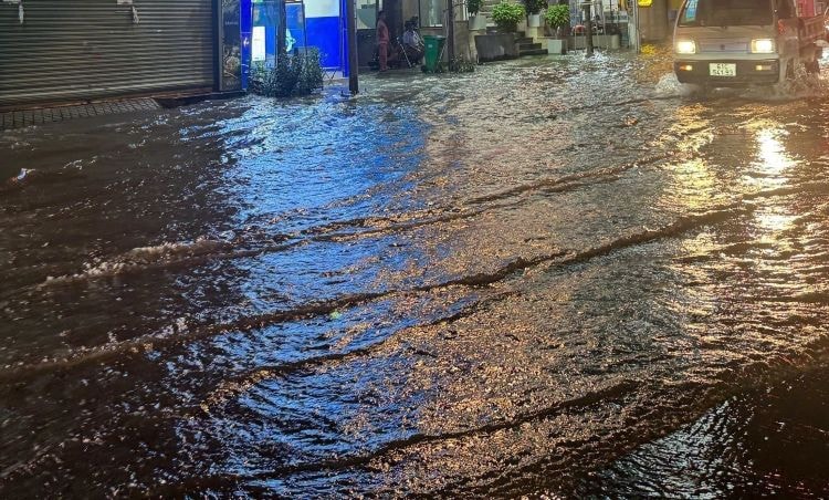 Điều tra vụ thiếu niên tử vong nghi do điện giật tại điểm ngập ở TP Hồ Chí Minh