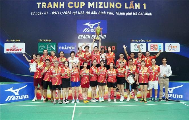 Trên 300 vận động viên tranh tài ở giải cầu lông tại TP Hồ Chí Minh