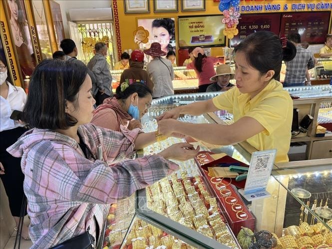 Giữ ổn định tỷ giá, tăng cường quản lý thị trường vàng