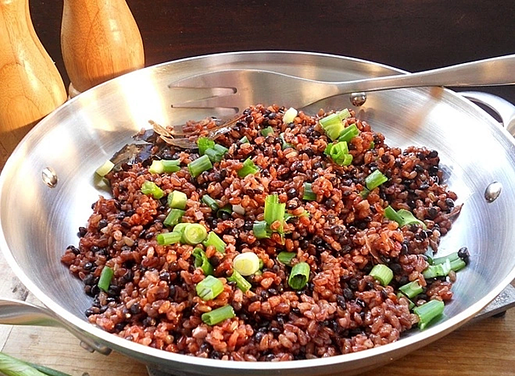 Người khỏe mạnh có nên ăn gạo lứt hàng ngày?