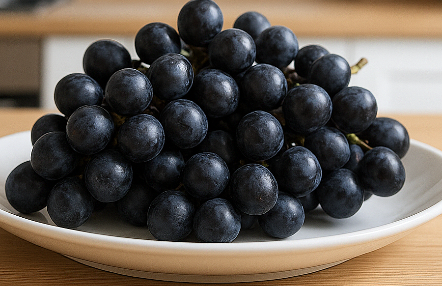 9 lợi ích của nho đen với sức khỏe