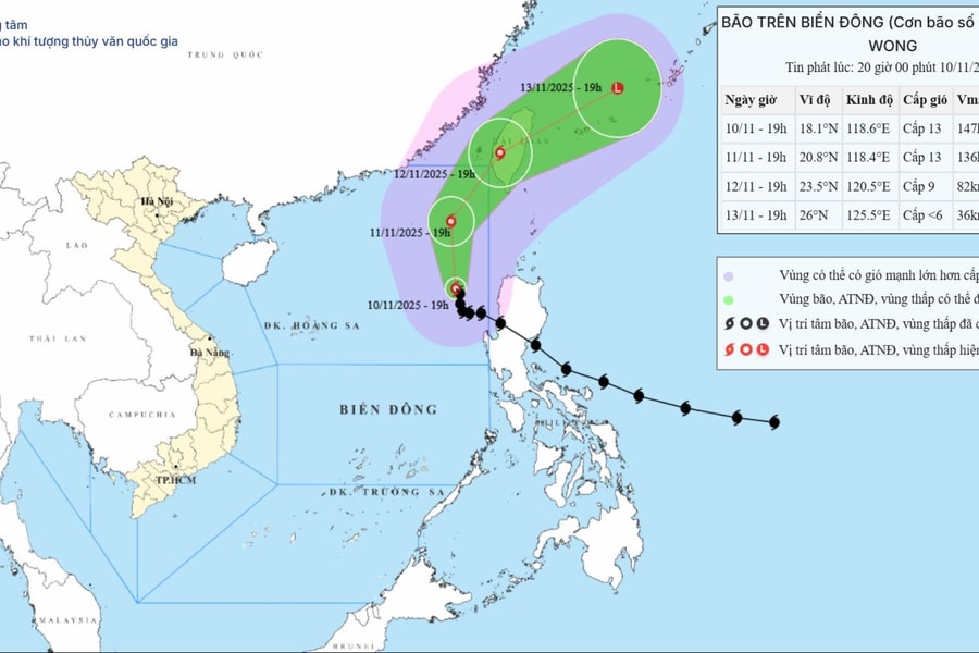 Bão số 14 giữ nguyên hướng và cường độ, Bắc Biển Đông động dữ dội