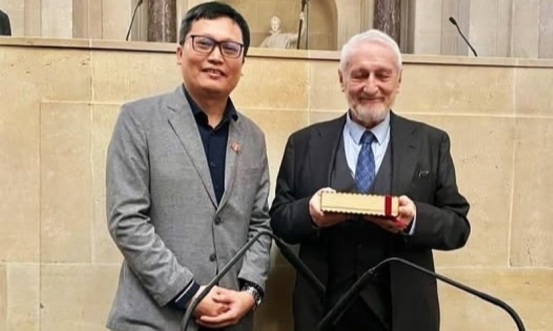 Phó giáo sư Việt được bầu vào Viện Hàn lâm Pháp