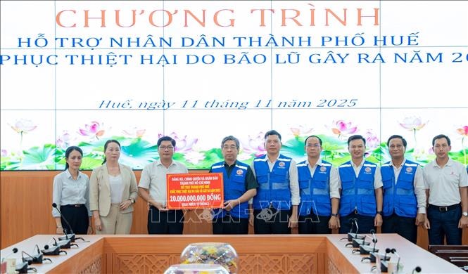 Thành phố Hồ Chí Minh hỗ trợ Huế 20 tỷ đồng khắc phục bão lũ
