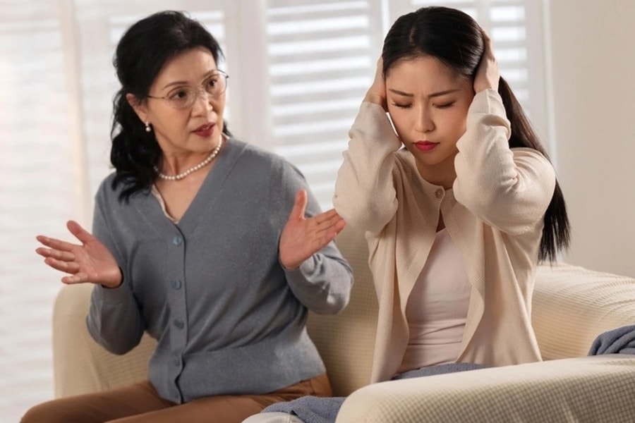 Mẹ sống buông thả, tôi mất chồng vì nỗi nhục không thể gột rửa