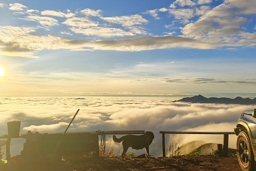 Săn mây ở Tà Xùa
