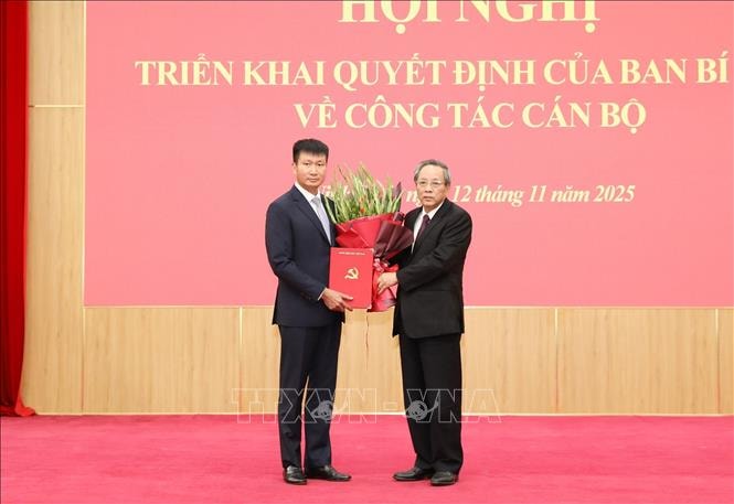 Đồng chí Trần Huy Tuấn giữ chức Phó Bí thư Tỉnh ủy Ninh Bình