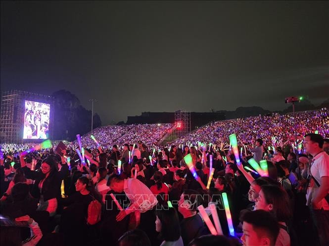 Sức nóng từ các concert tạo 'cú huých' cho kinh tế đêm và du lịch
