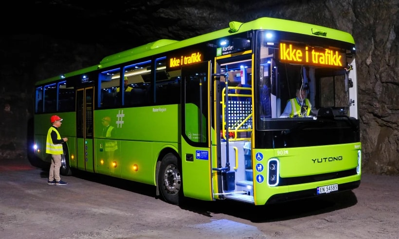 Công ty châu Âu lo sợ xe buýt Trung Quốc bị điều khiển từ xa