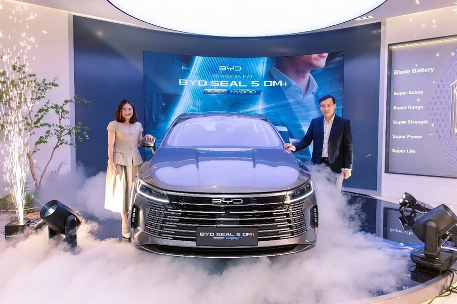 BYD Võ Văn Kiệt ra mắt sedan cỡ C Seal 5