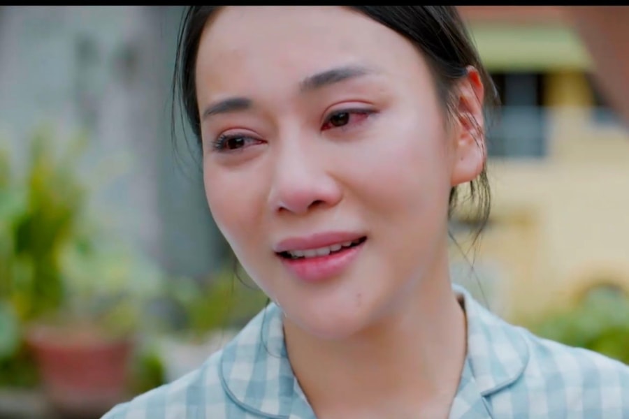 Phương Oanh lấy nước mắt khán giả