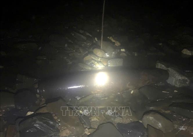 Phát hiện vật thể nghi là bom ở suối Tân Lai, Lâm Đồng