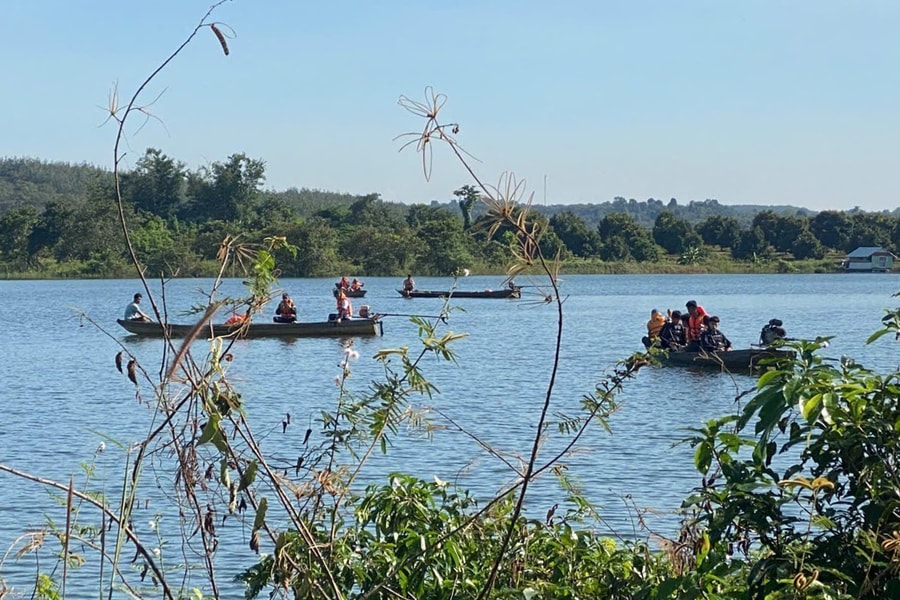 Lật thuyền, một người bị nước cuốn mất tích