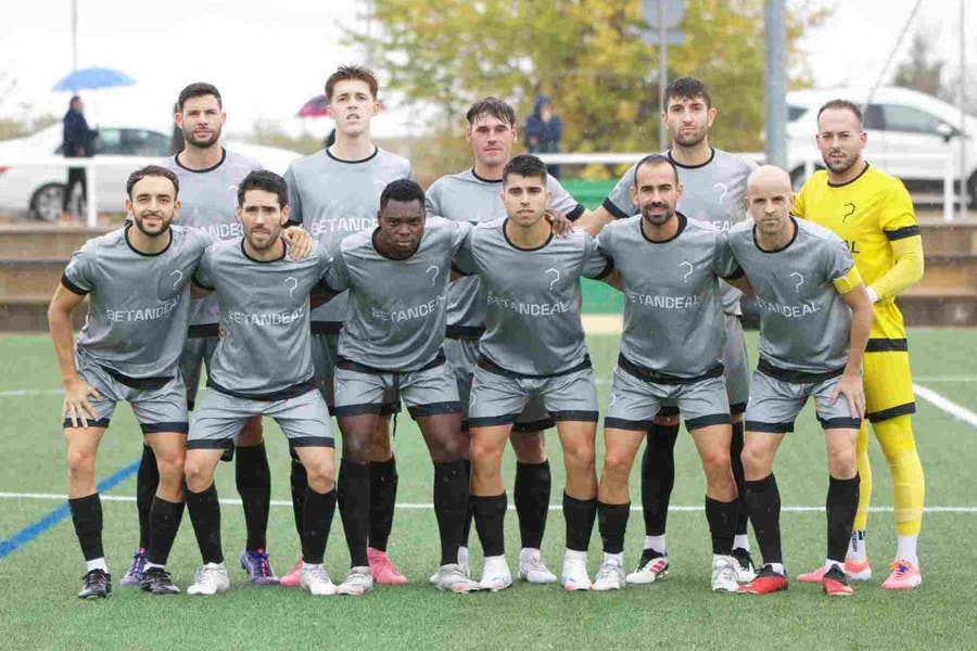 Đội bóng bí ẩn nhất thế giới được quản lý bằng blockchain