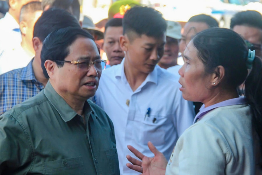 Thủ tướng: Xây nhà mới cho người dân ảnh hưởng bão Kalmaegi