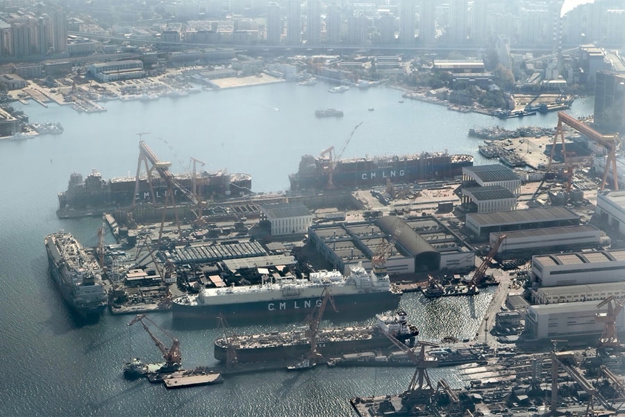 Trung Quốc có thể đang lắp lò phản ứng hạt nhân cho tàu sân bay