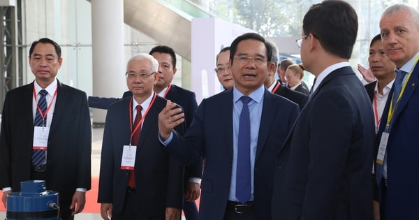 Chủ tịch UBND TP HCM Nguyễn Văn Được tiếp xã giao Đại sứ Ý tại Việt Nam