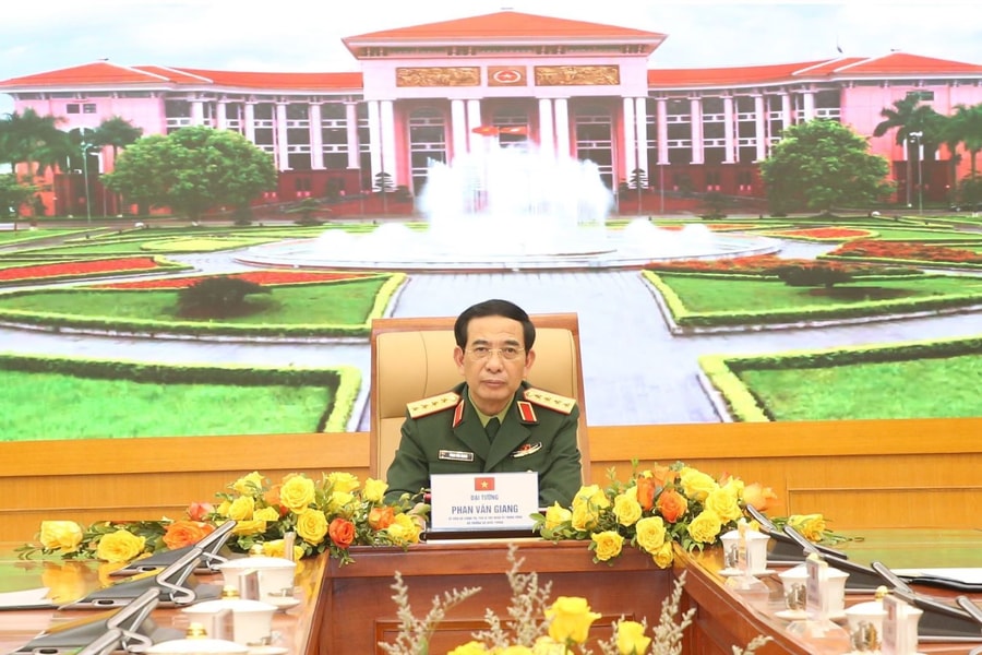 Đại tướng Phan Văn Giang gửi thư chúc mừng đội ngũ nhà giáo, cán bộ quản lý giáo dục trong Quân đội